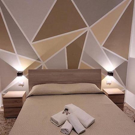 B&B "Gabriel&Melissa" Airport View - Nuova - Ristrutturato Gennaio 2022 เตสเซรา ภายนอก รูปภาพ