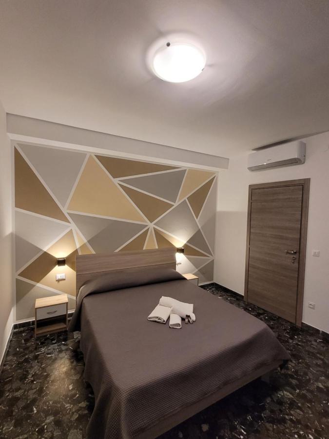 B&B "Gabriel&Melissa" Airport View - Nuova - Ristrutturato Gennaio 2022 เตสเซรา ภายนอก รูปภาพ