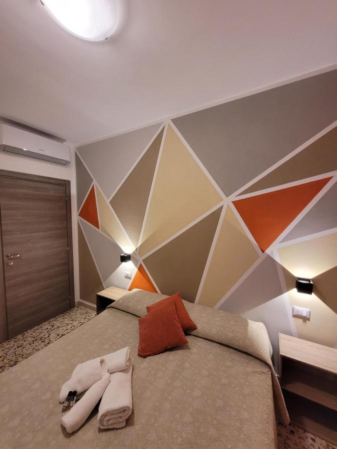 B&B "Gabriel&Melissa" Airport View - Nuova - Ristrutturato Gennaio 2022 เตสเซรา ภายนอก รูปภาพ